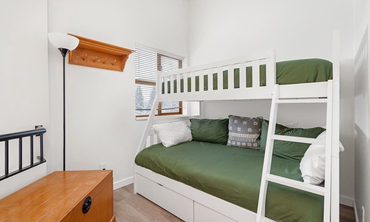 Photo of Bedroom in Village North