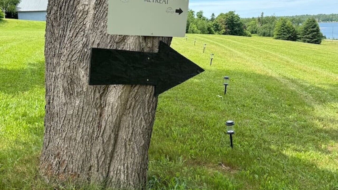 Photo of Outdoor in Commercial Cross