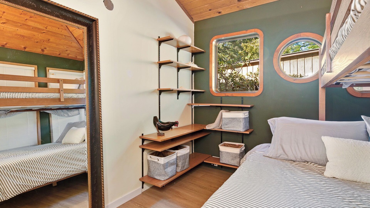 Photo of Bedroom in East Sooke