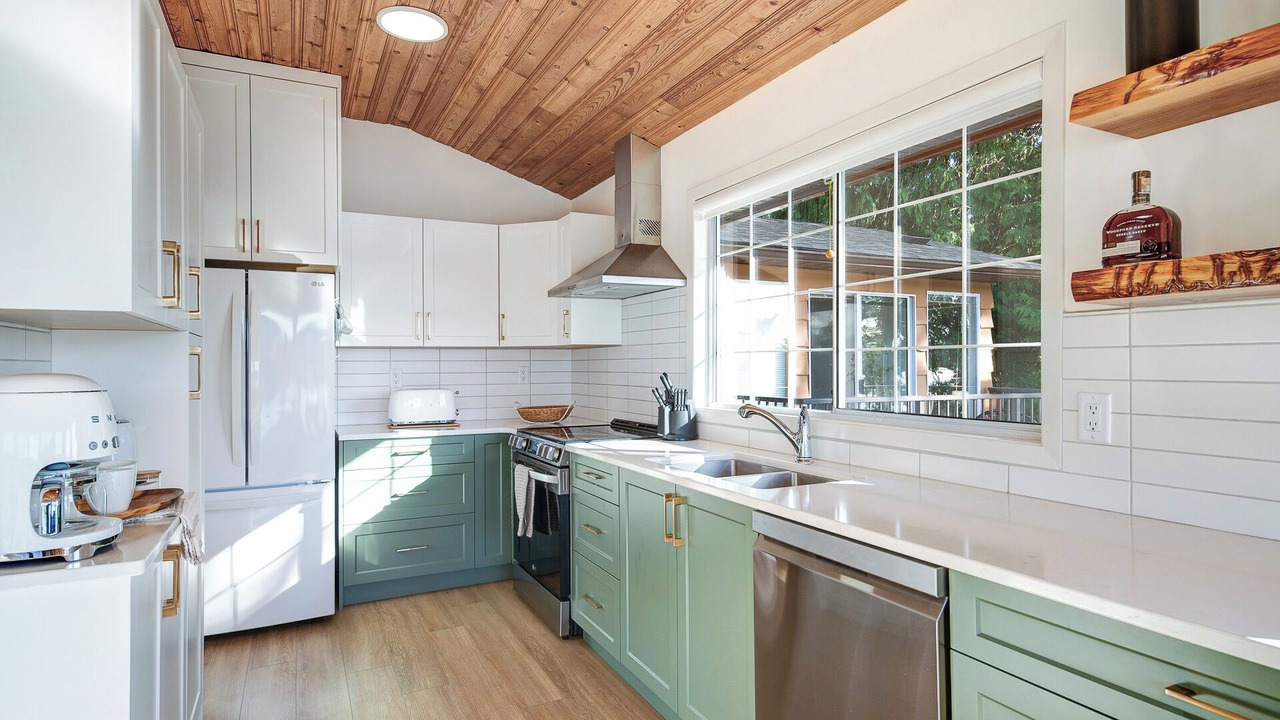 Photo of Kitchen in East Sooke