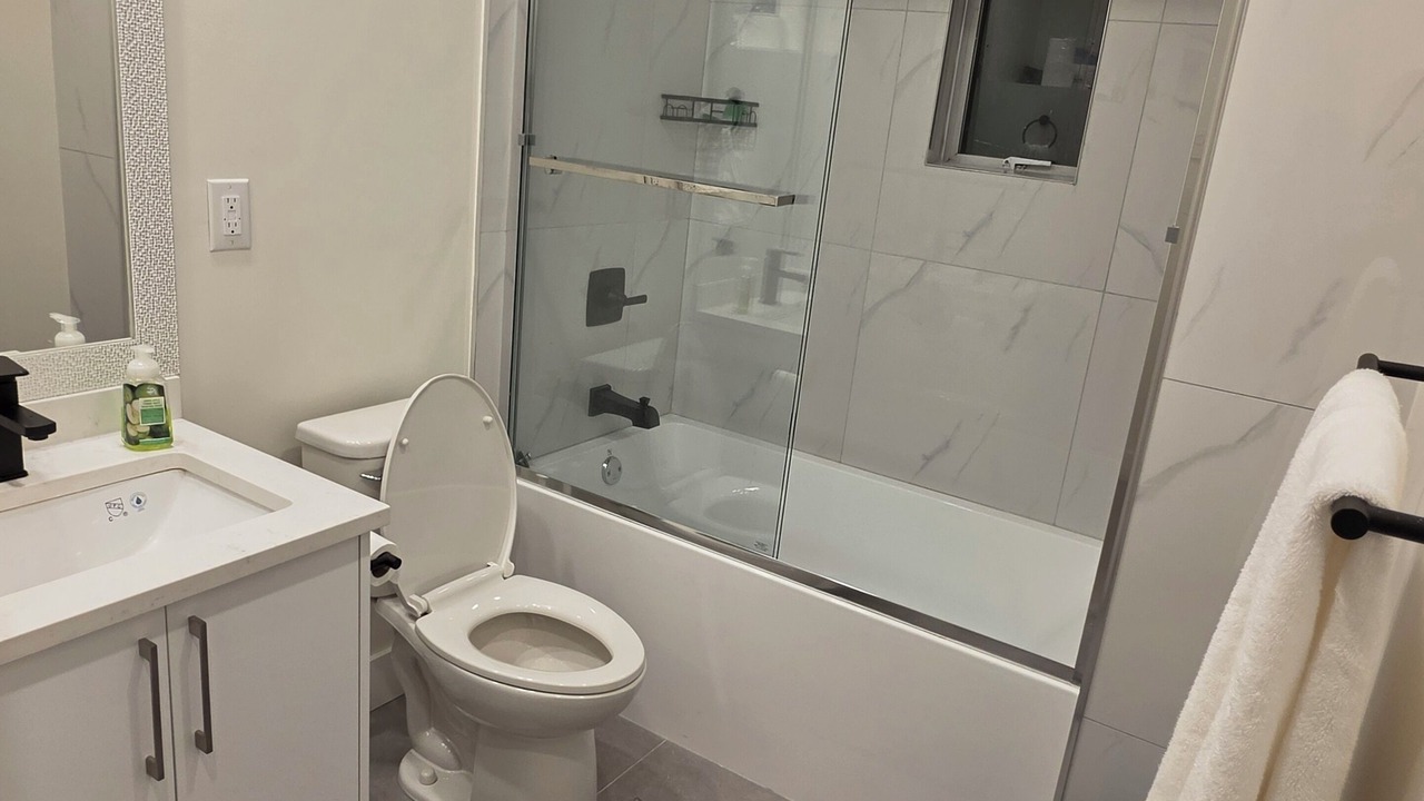 Photo of Bathroom in Sunshine Valley