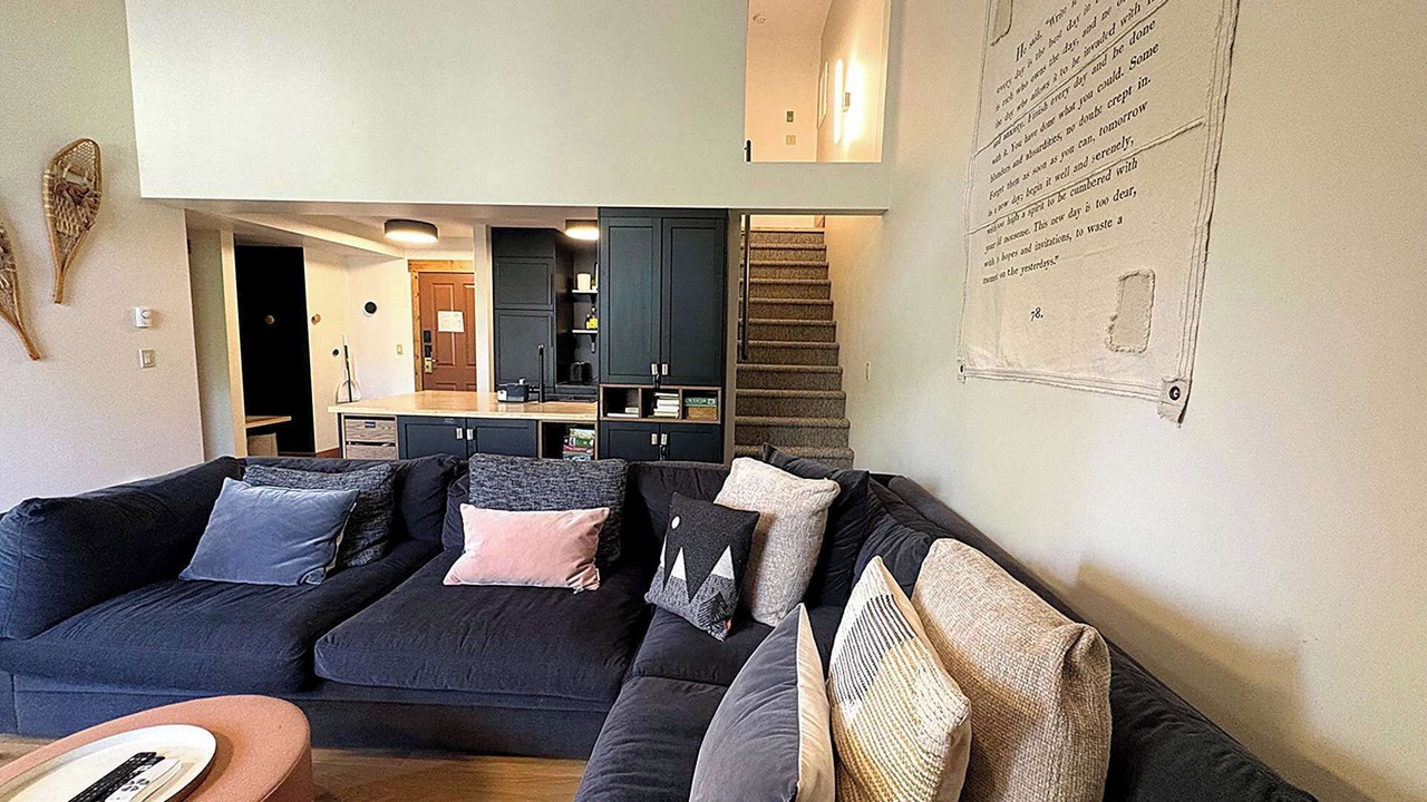 Photo of Livingroom in East Kootenay