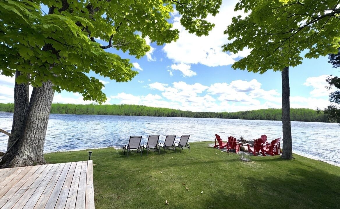 Photo of Patio Balcony in Trent Lakes