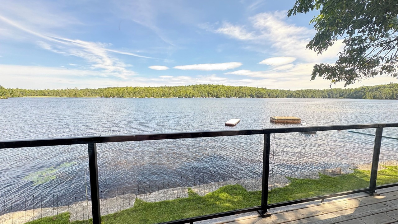 Photo of Bedroom in Trent Lakes