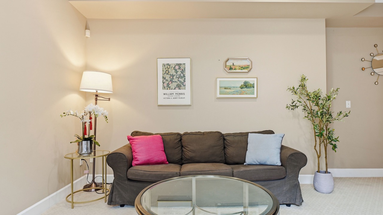 Photo of Livingroom in Surrey