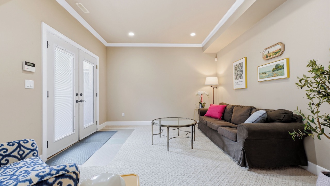 Photo of Livingroom in Surrey