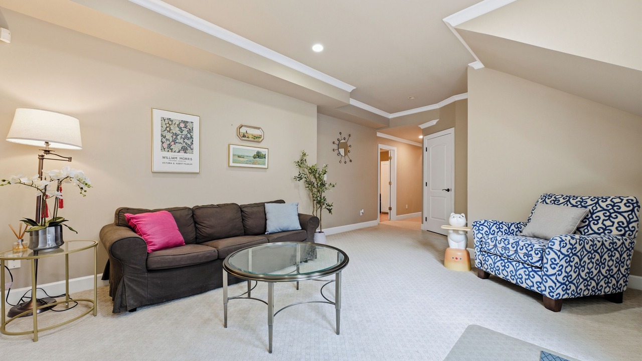 Photo of Livingroom in Surrey