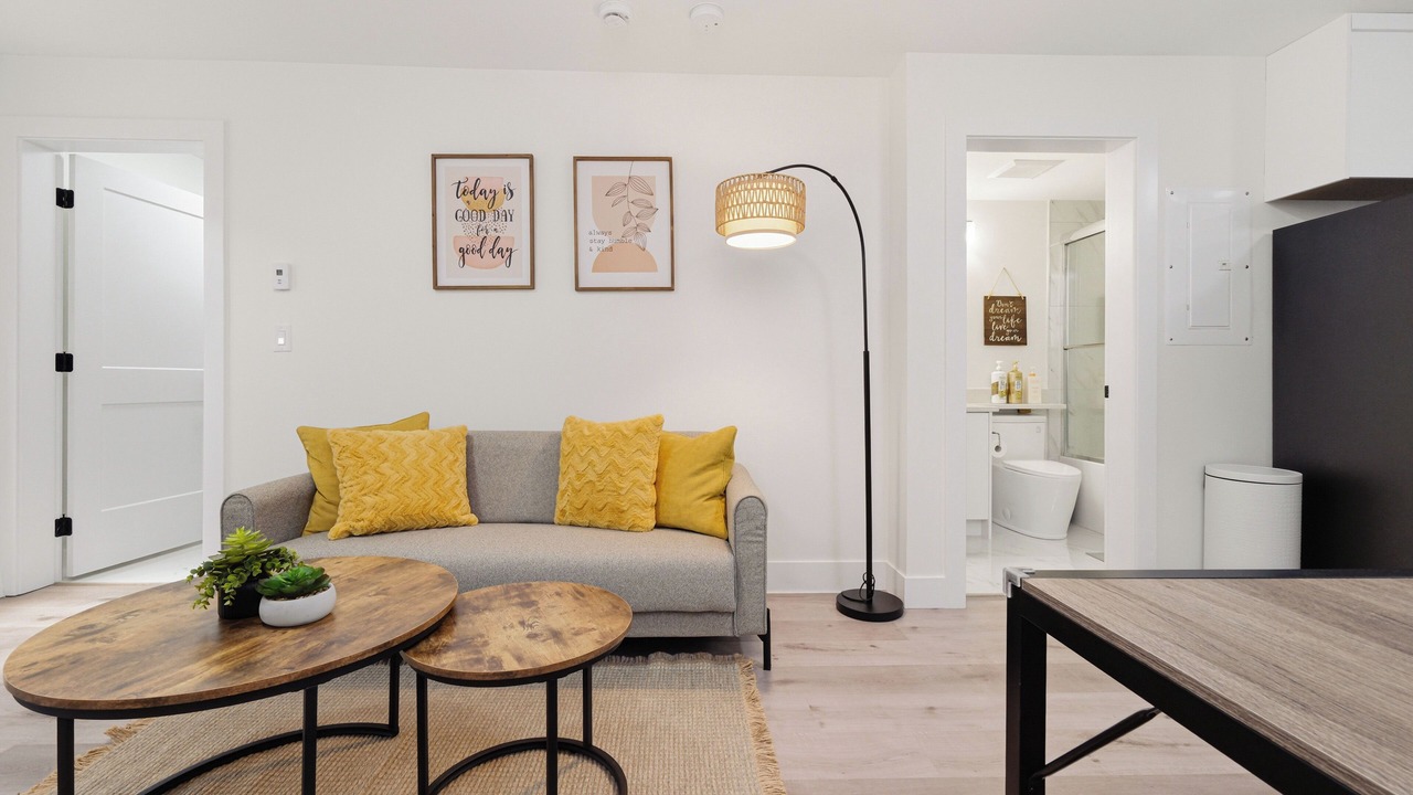 Photo of Livingroom in Guildford