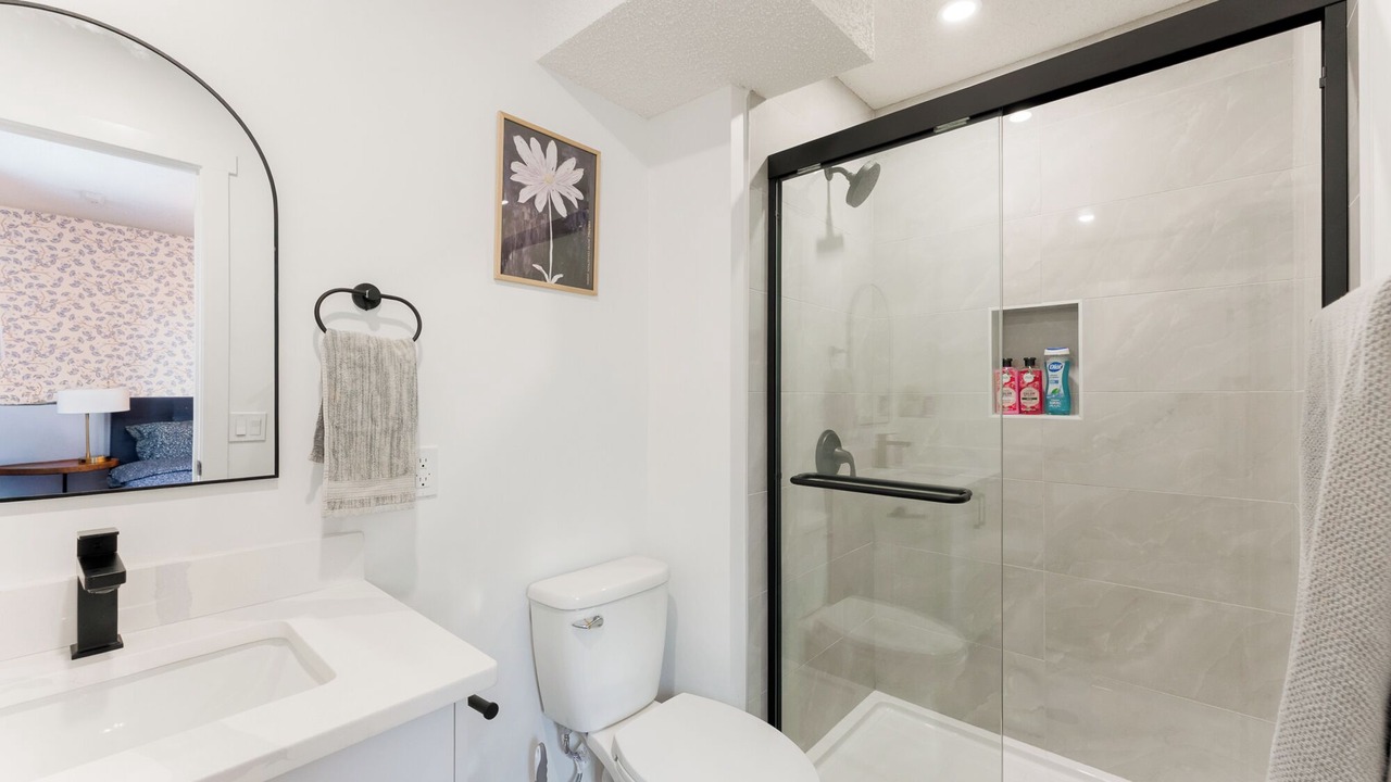 Photo of Bathroom in Crescent Heights