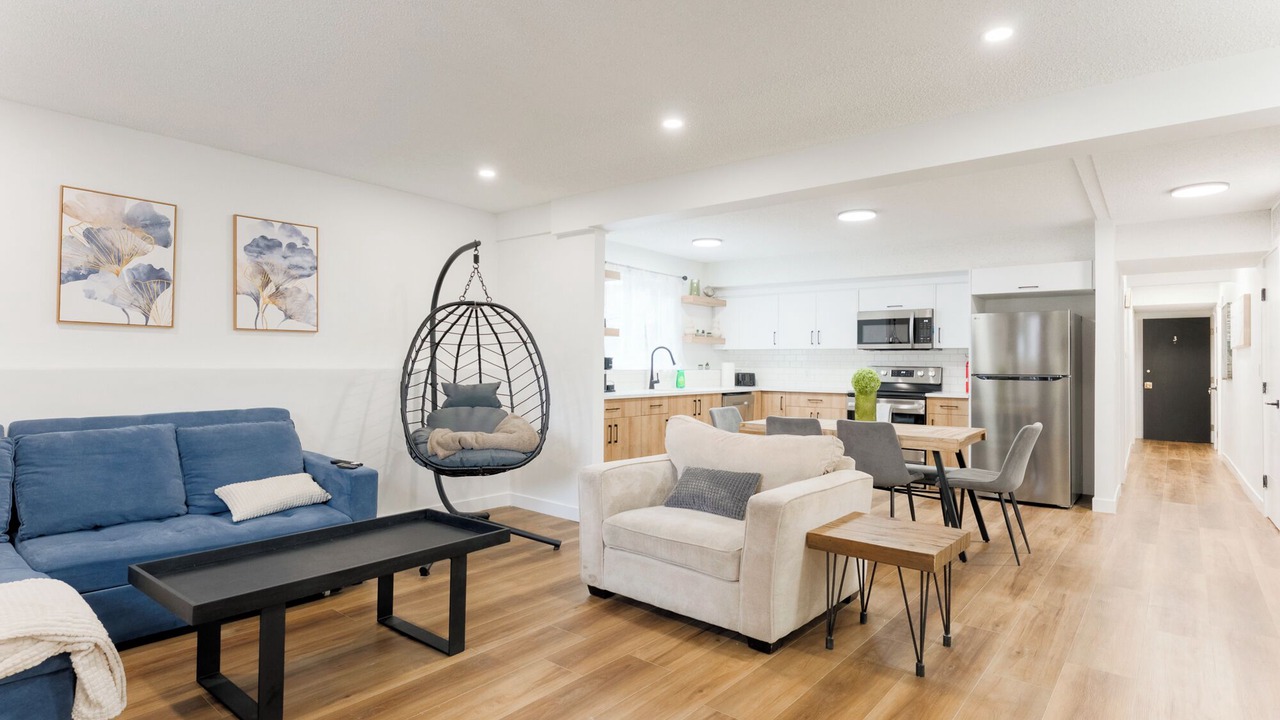 Photo of Livingroom in Crescent Heights