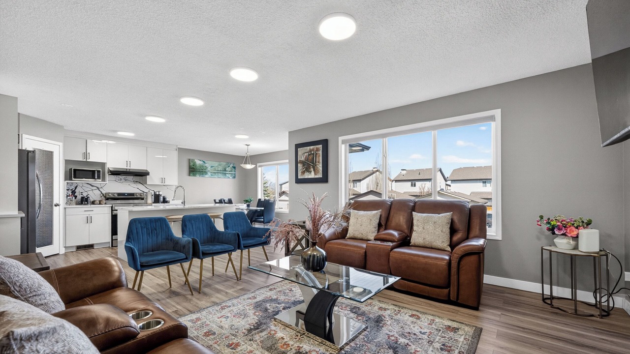 Photo of Livingroom in Airdrie