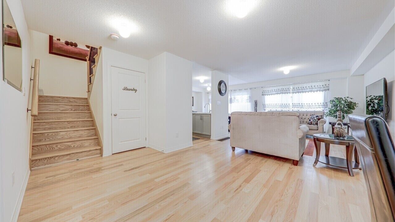 Photo of Livingroom in Clarington