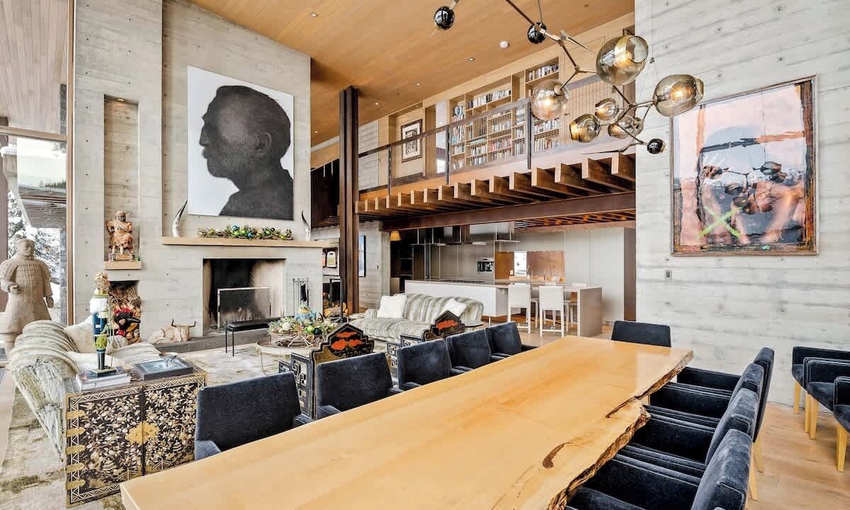 Photo of Livingroom in Whistler Creekside