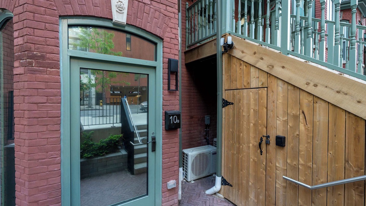 Photo of Others in Toronto Entertainment District