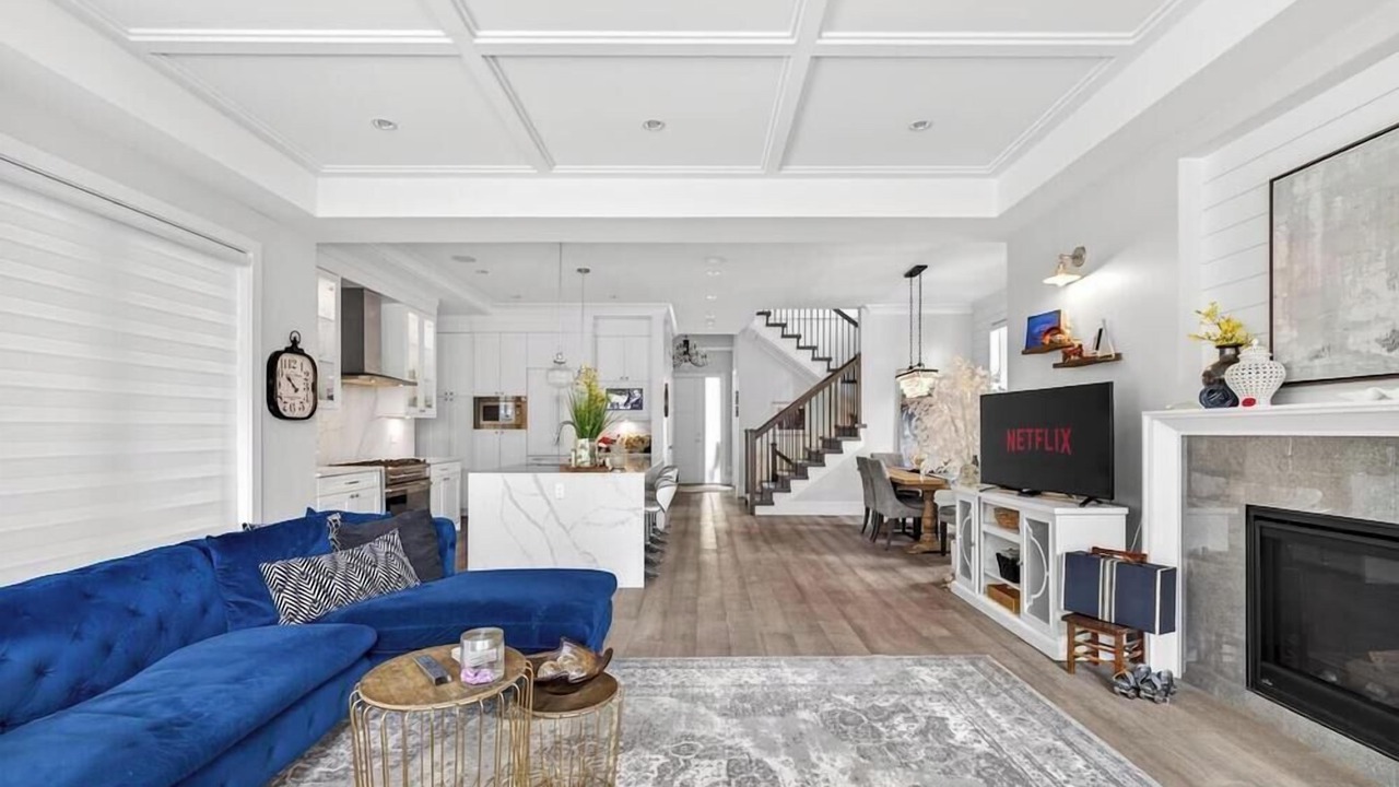 Photo of Livingroom in Crescent Beach