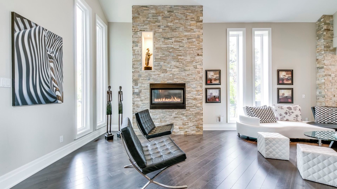 Photo of Livingroom in West Oakville