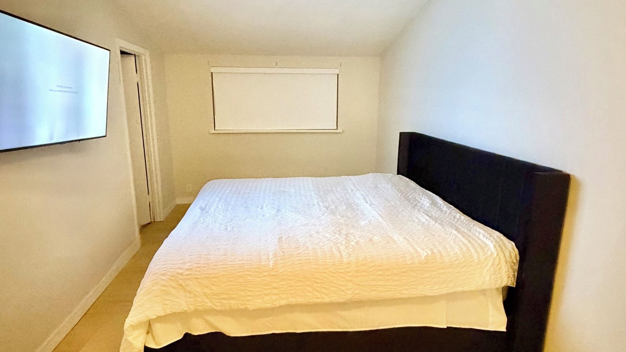 Photo of Bedroom in Aldergrove