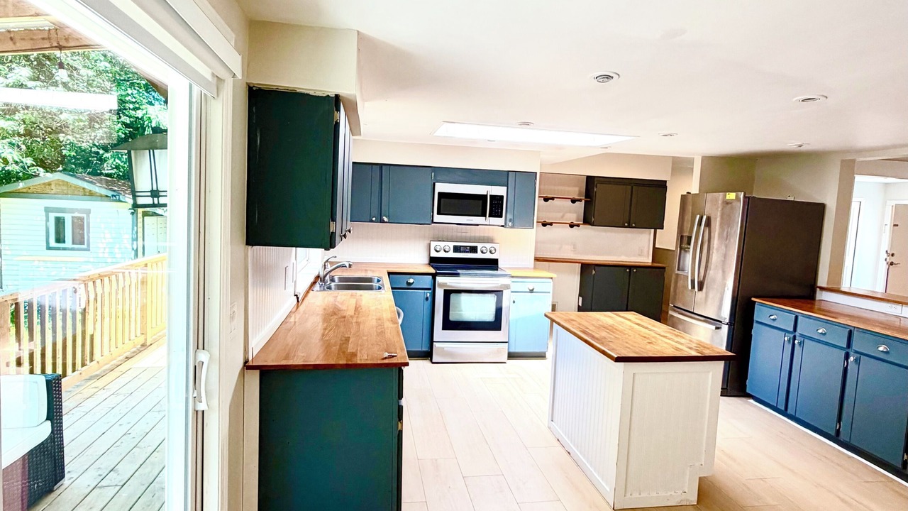 Photo of Kitchen in Aldergrove
