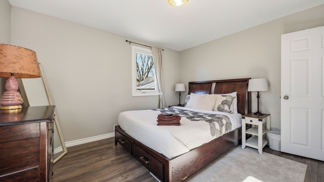Photo of Bedroom in Sarnia
