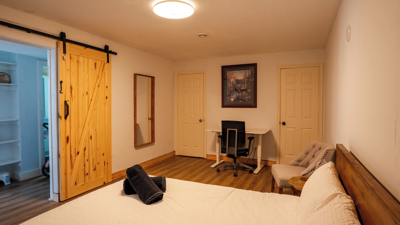 Photo of Bedroom in Georgian Bluffs