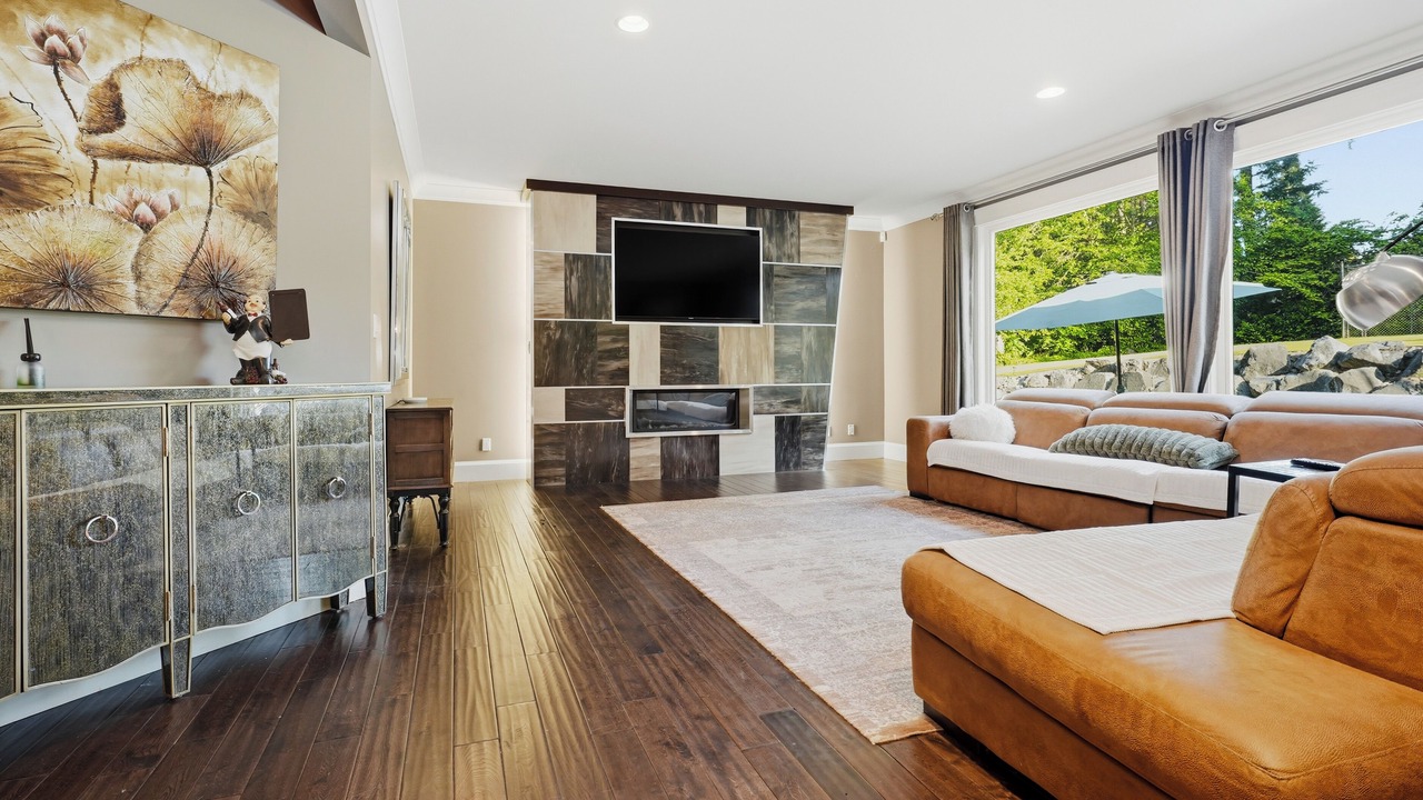 Photo of Livingroom in Surrey