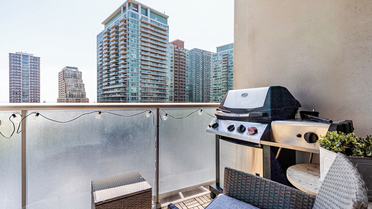 Photo of Outdoor in King West Village