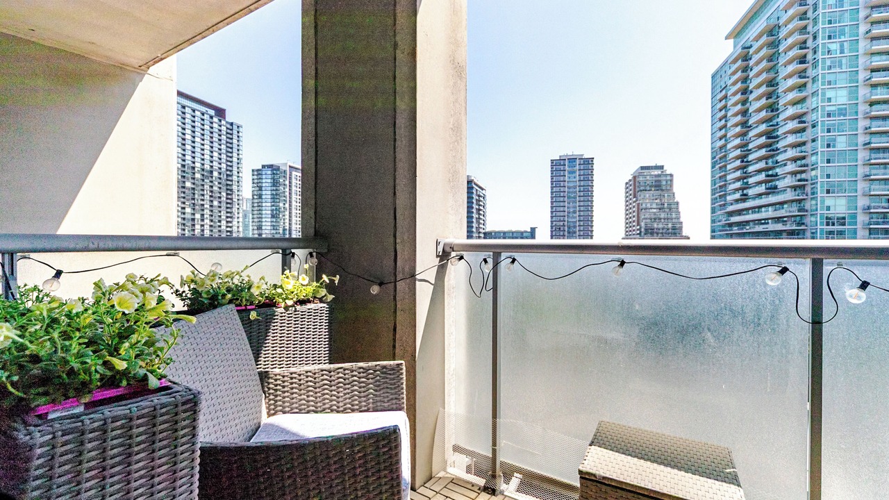 Photo of Outdoor in King West Village