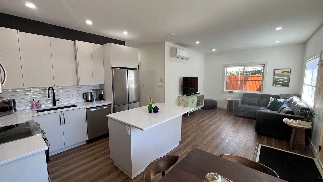 Photo of Livingroom in Okanagan-Similkameen