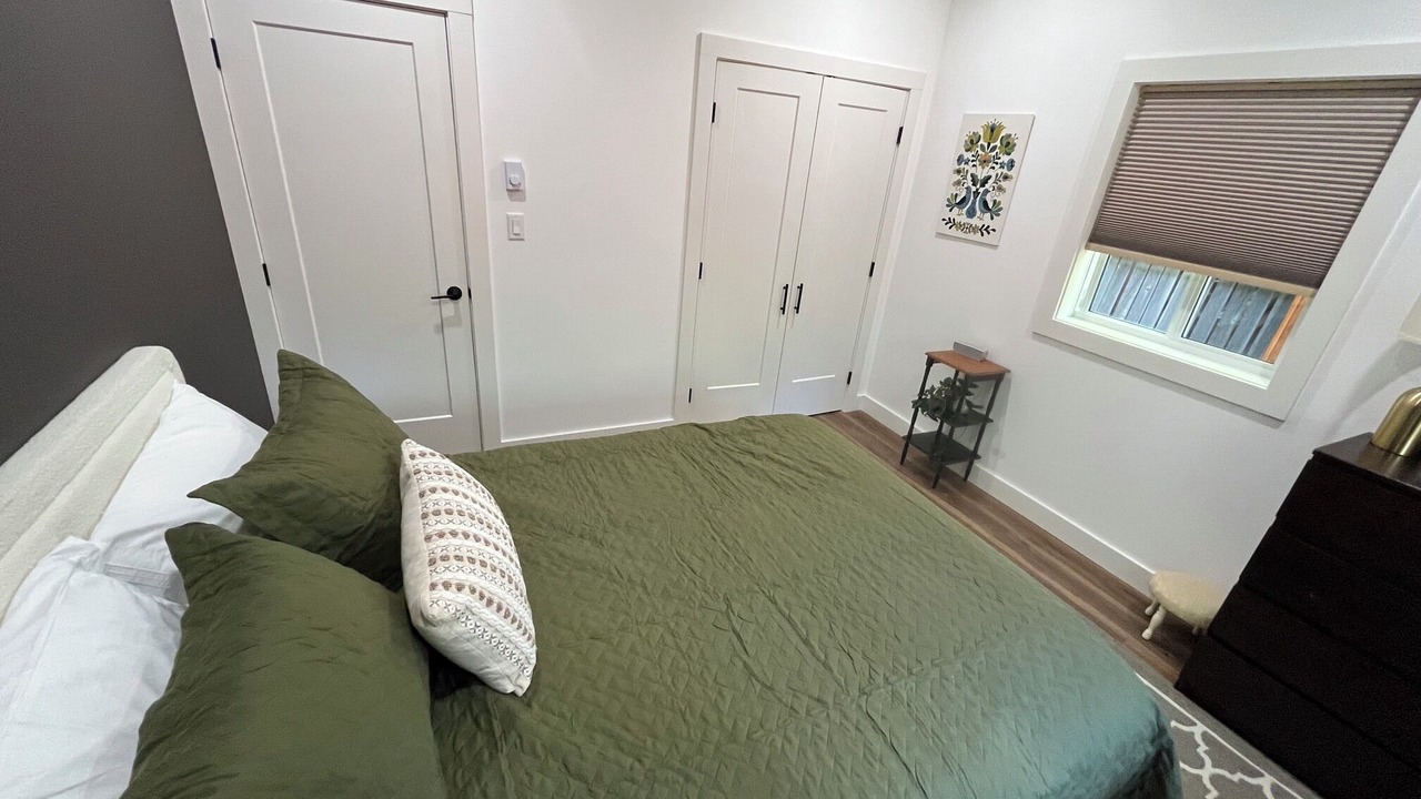 Photo of Bedroom in Okanagan-Similkameen