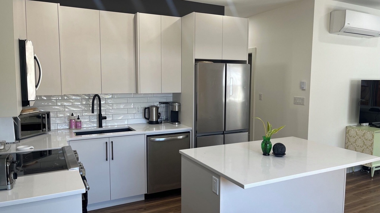 Photo of Kitchen in Okanagan-Similkameen