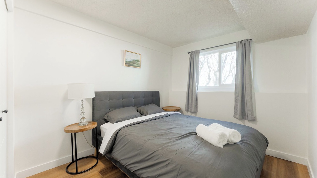 Photo of Bedroom in Crescent Heights