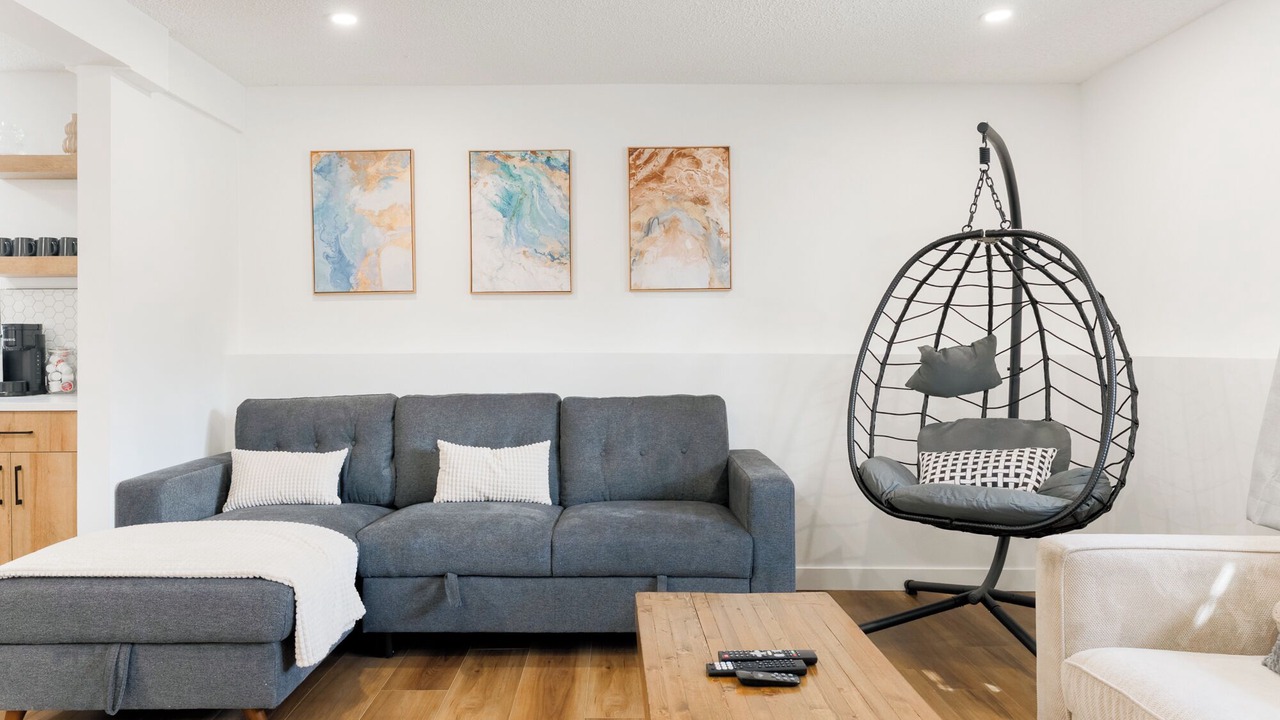 Photo of Livingroom in Crescent Heights