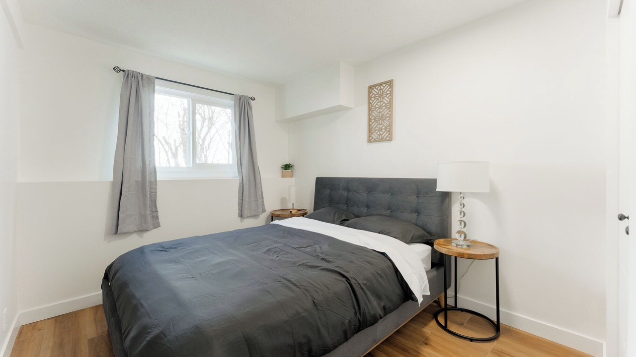 Photo of Bedroom in Crescent Heights