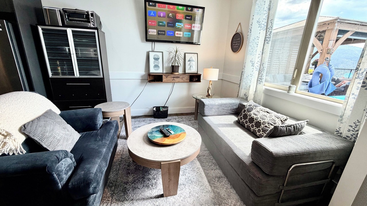 Photo of Livingroom in Foothills
