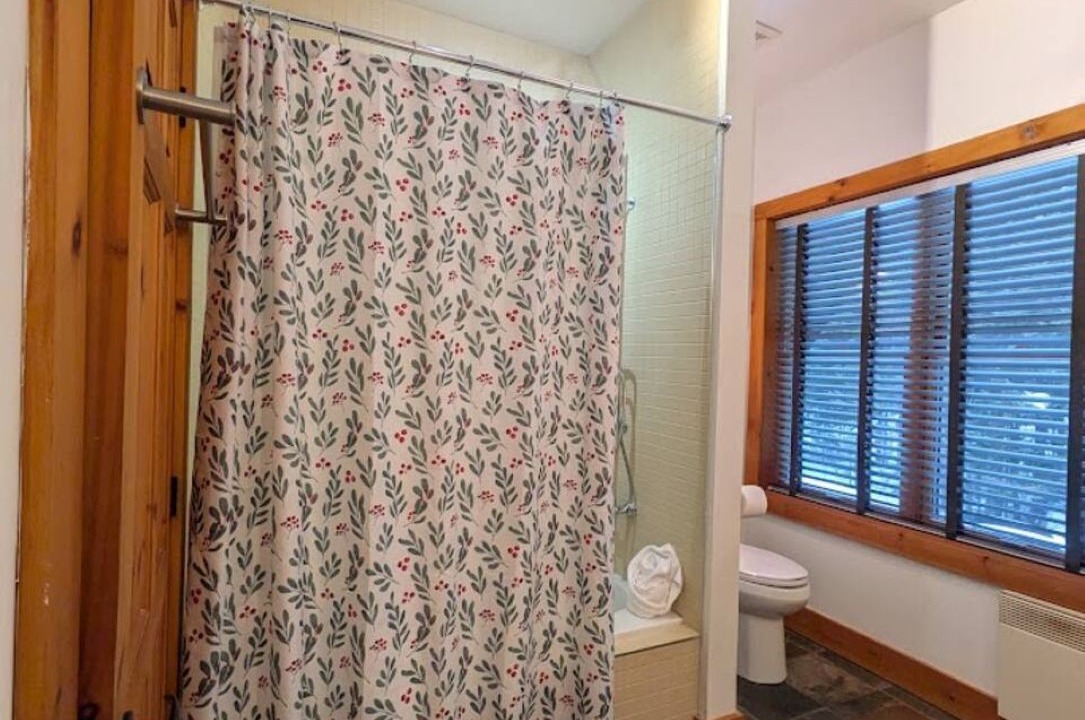 Photo of Bathroom in Lac Superieur Village