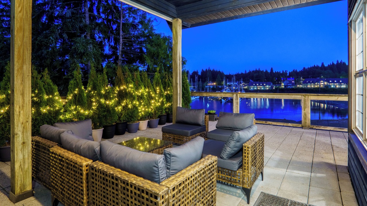 Photo of Patio Balcony in Ucluelet