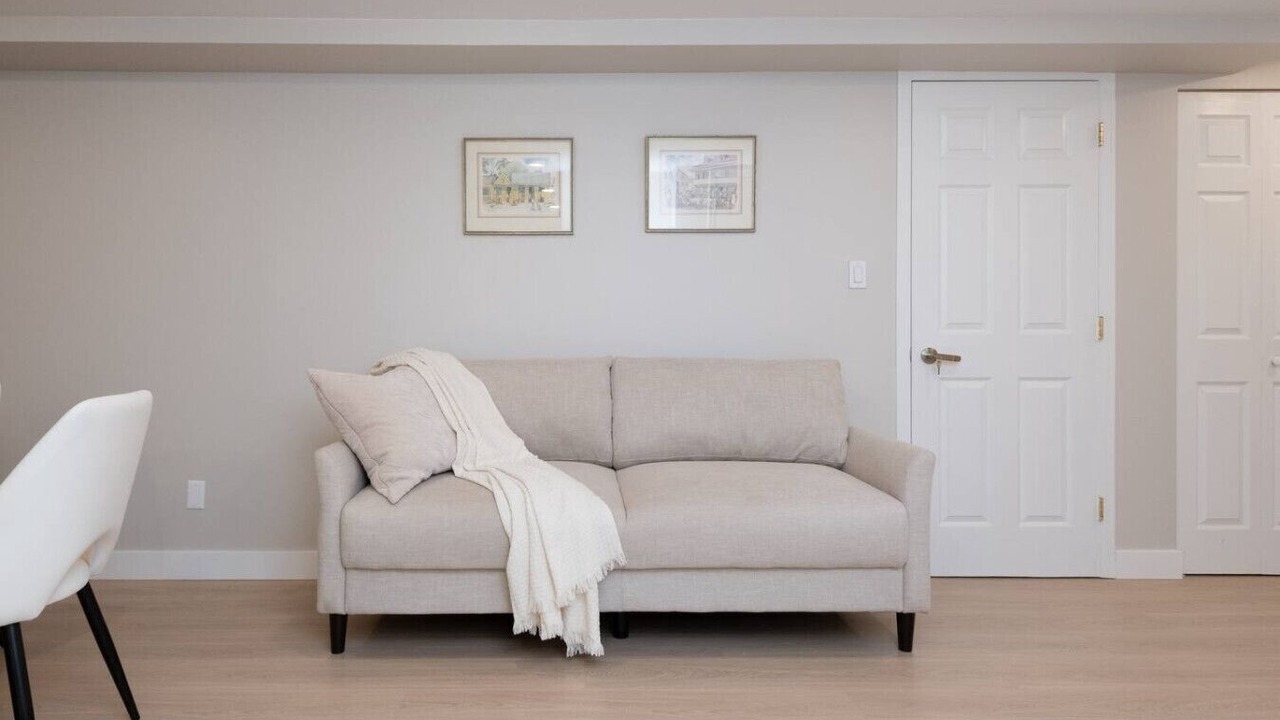 Photo of Livingroom in West Vancouver