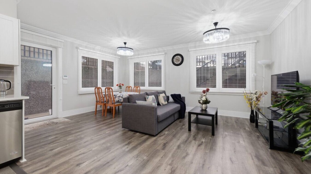 Photo of Livingroom in White Rock