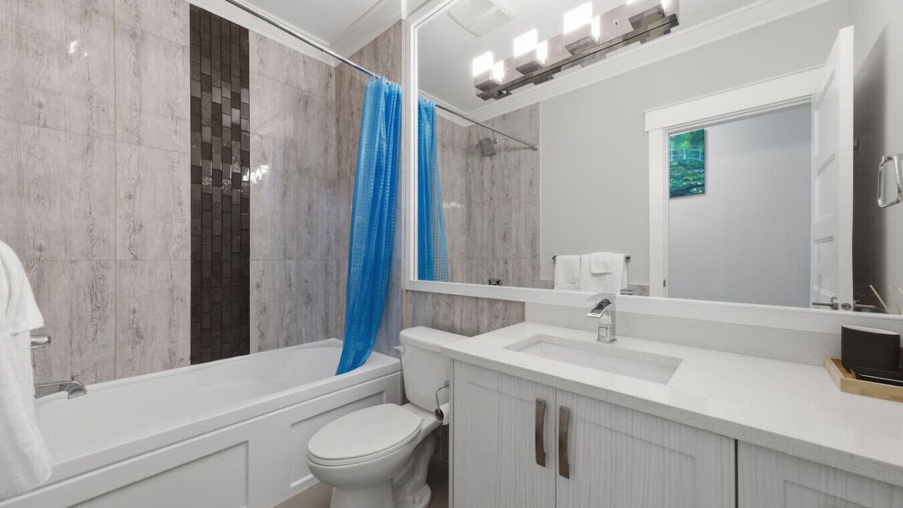 Photo of Bathroom in White Rock