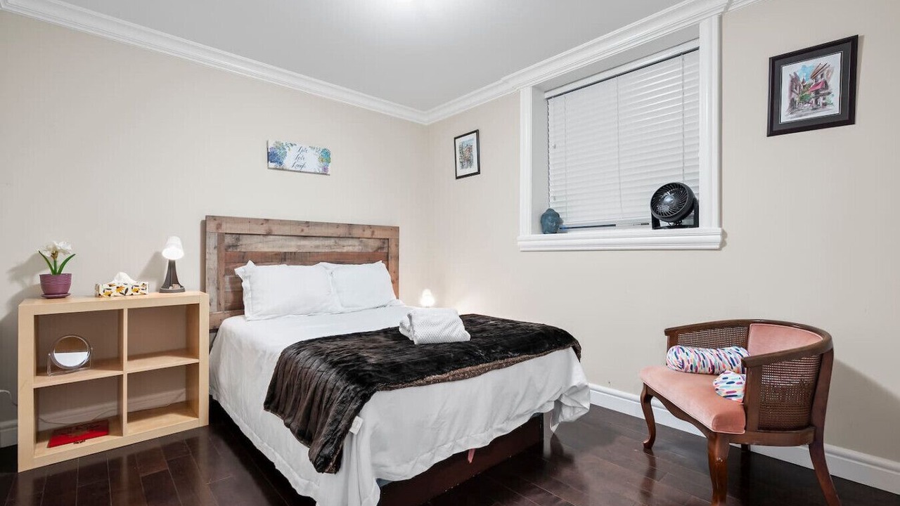 Photo of Bedroom in Upper Lonsdale