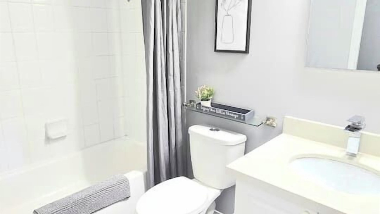 Photo of Bathroom in Cooksville