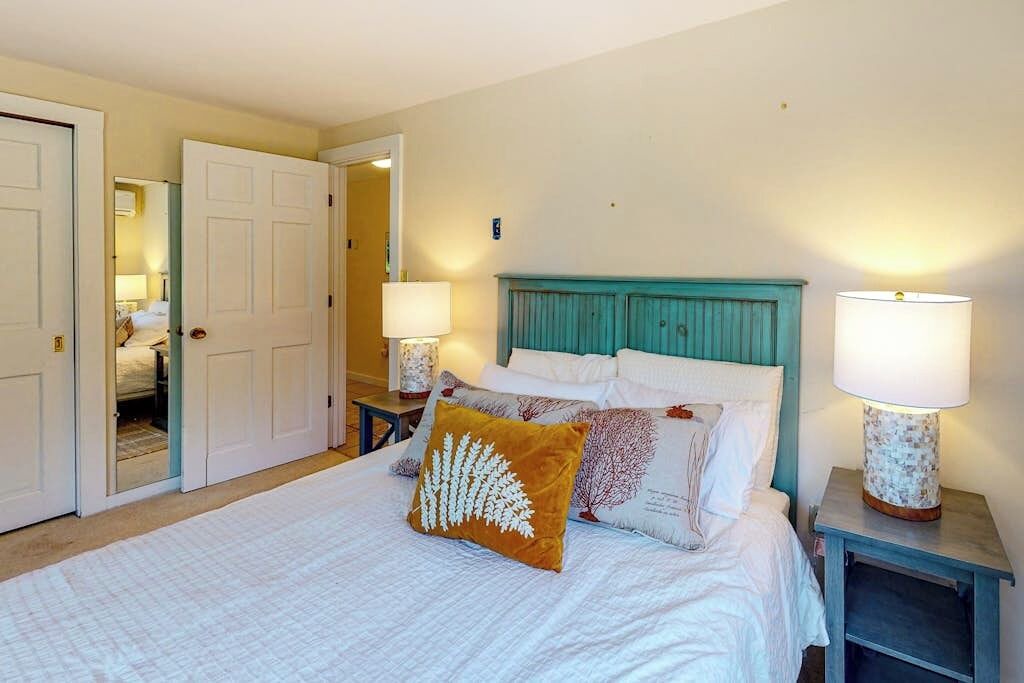 Photo of Bedroom in New Harbor