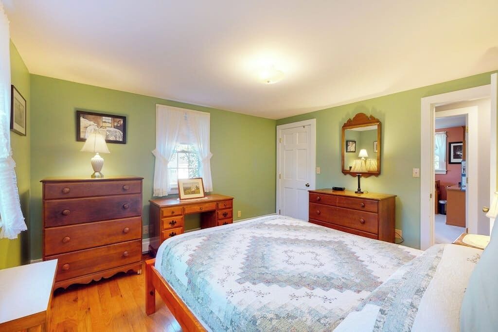 Photo of Bedroom in Rockland