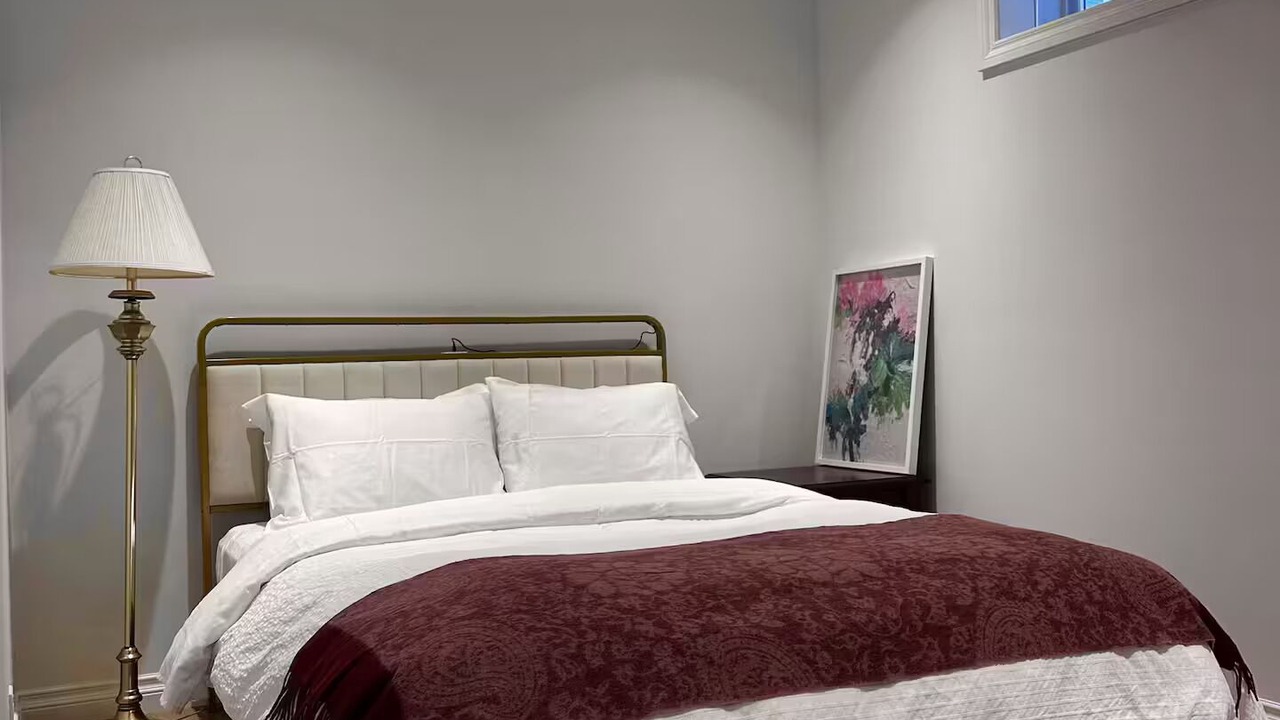 Photo of Bedroom in Signal Hill