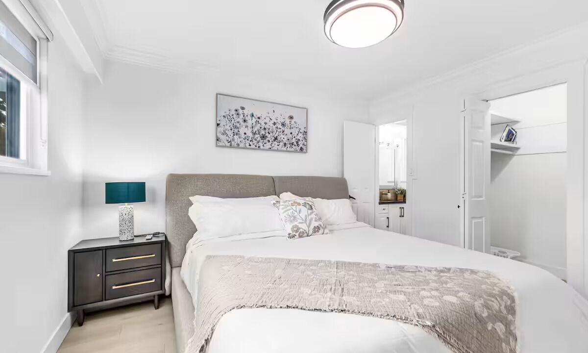 Photo of Bedroom in Delta