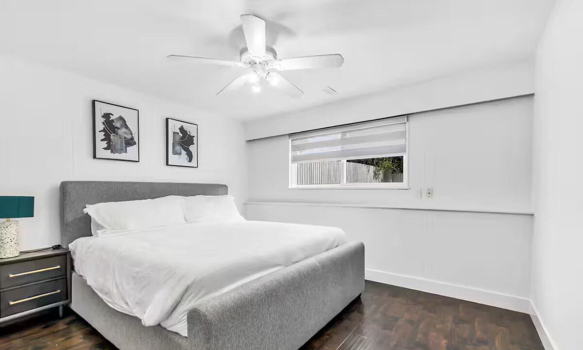 Photo of Bedroom in Delta