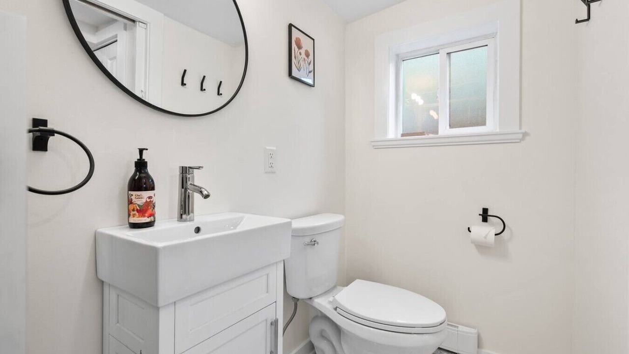 Photo of Bathroom in Downtown Eastside