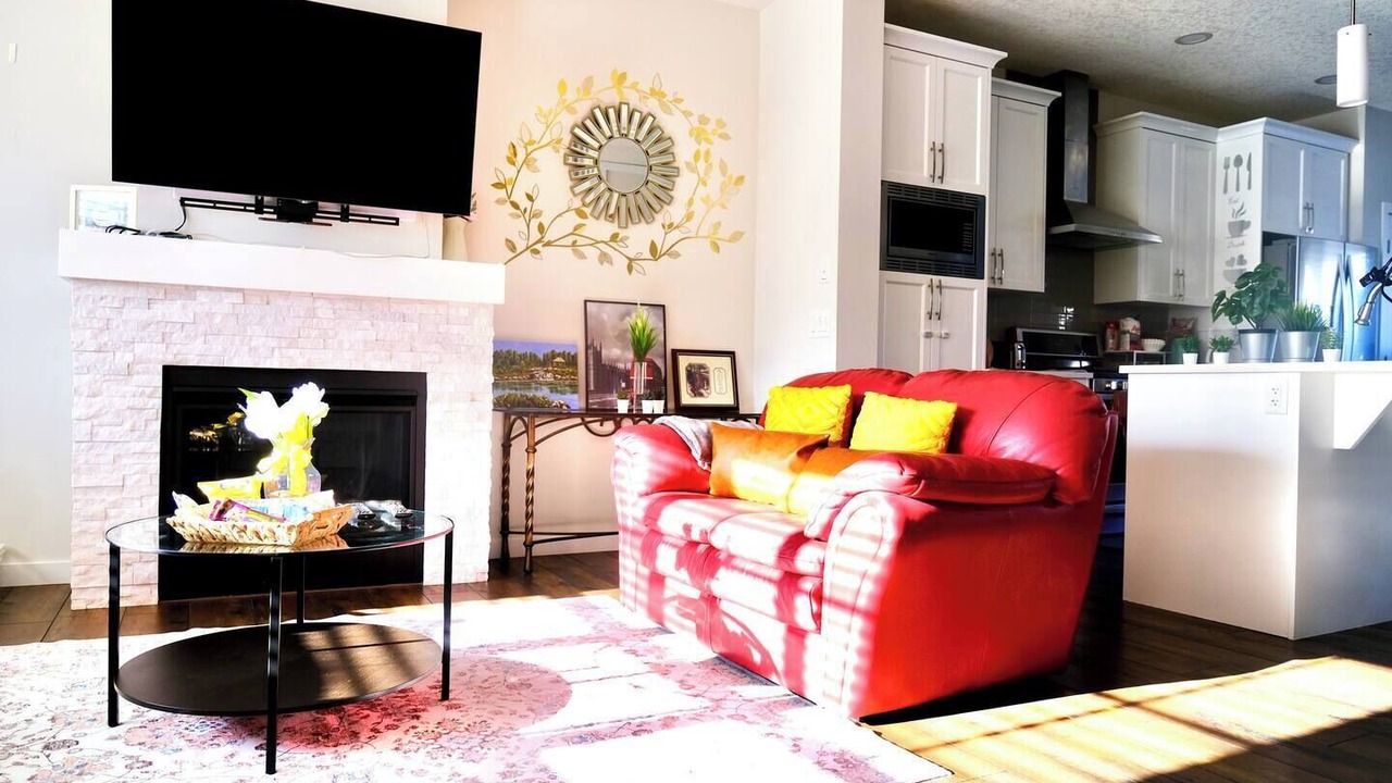 Photo of Livingroom in Southeast Calgary