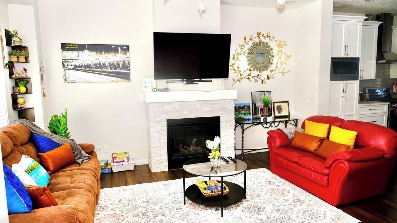 Photo of Livingroom in Southeast Calgary