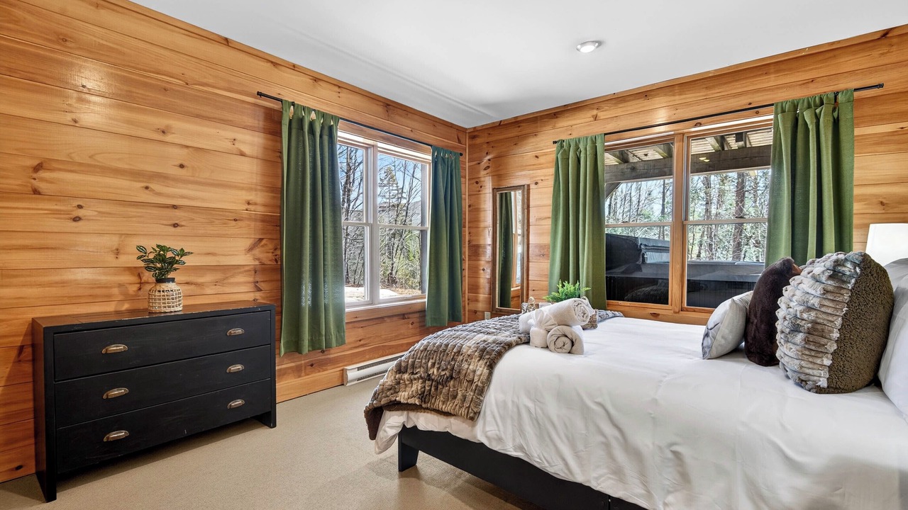 Photo of Bedroom in Lac Superieur Village